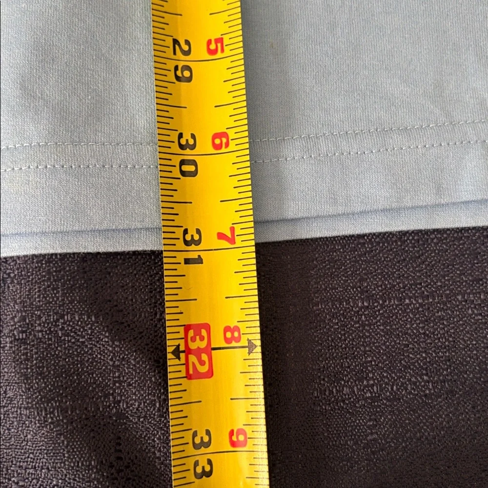 Burberry Light Blue Tee with Red Logo - Picture 4 of 9